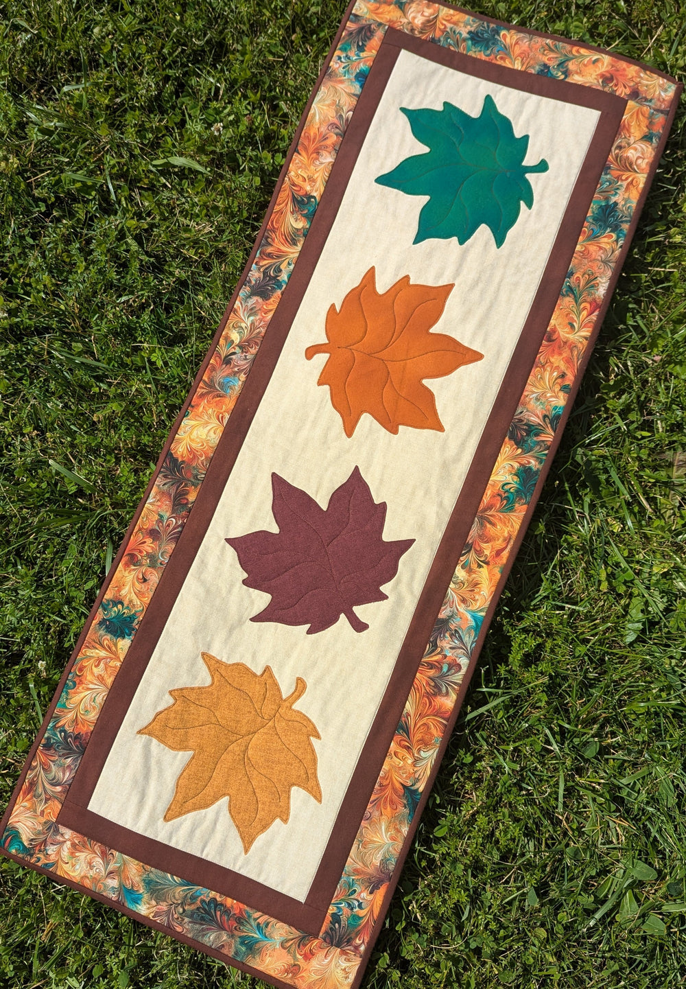 How to Make a Beginner-Friendly Fall Applique Table Runner