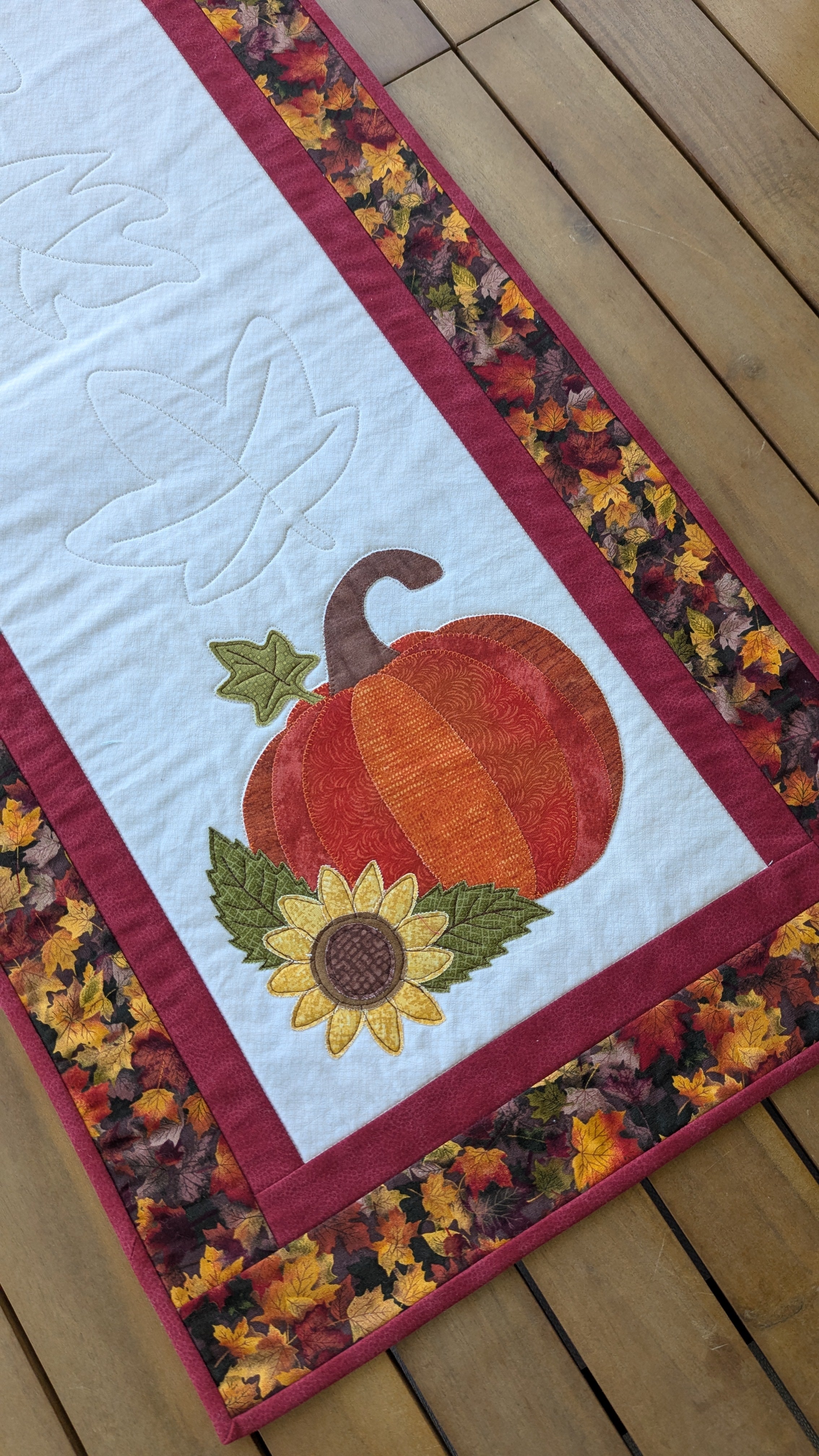 Pumpkin & Sunflower - Quilted Table Runner Pattern