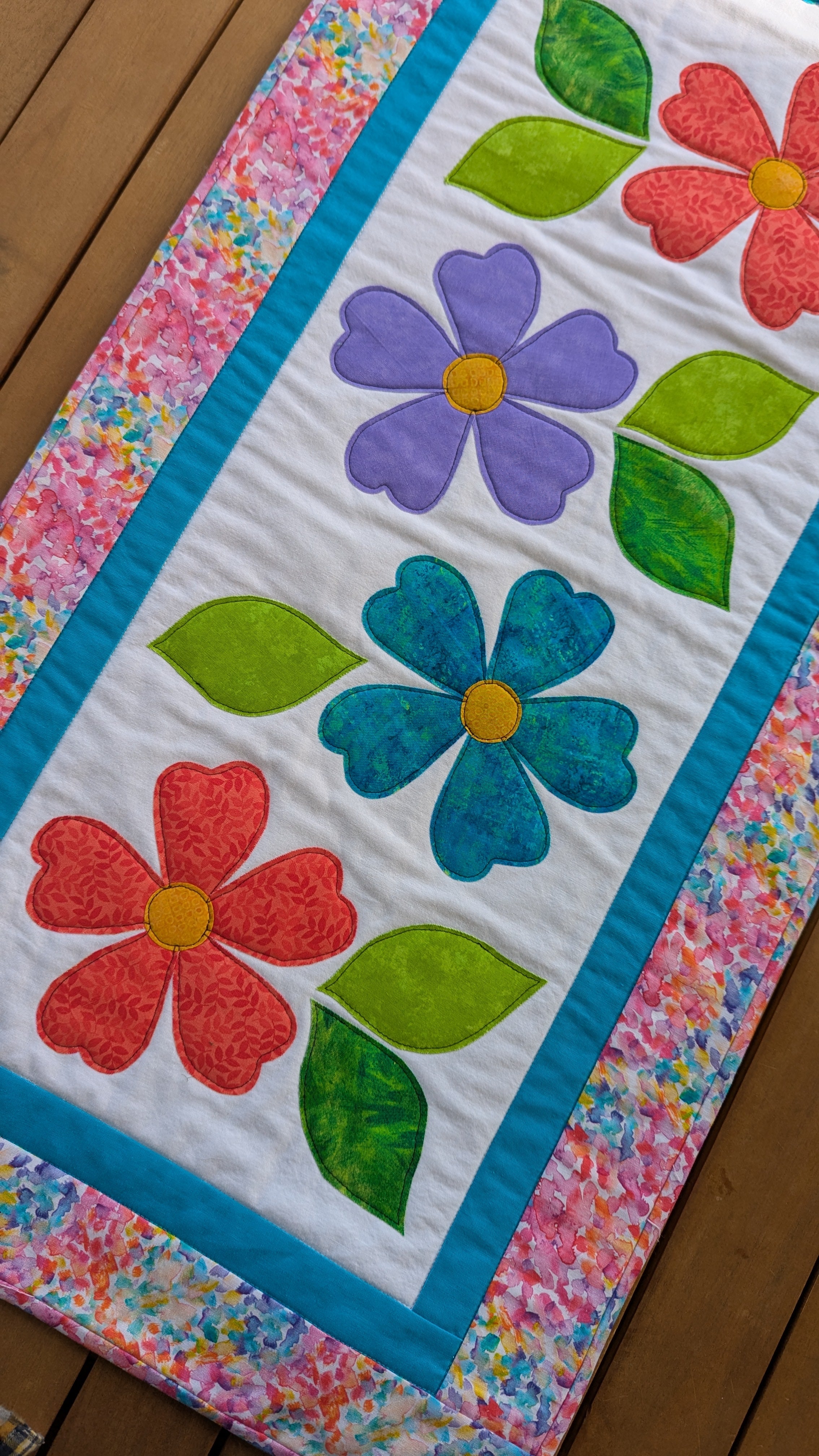Summer Flowers - Quilted Table Runner Pattern