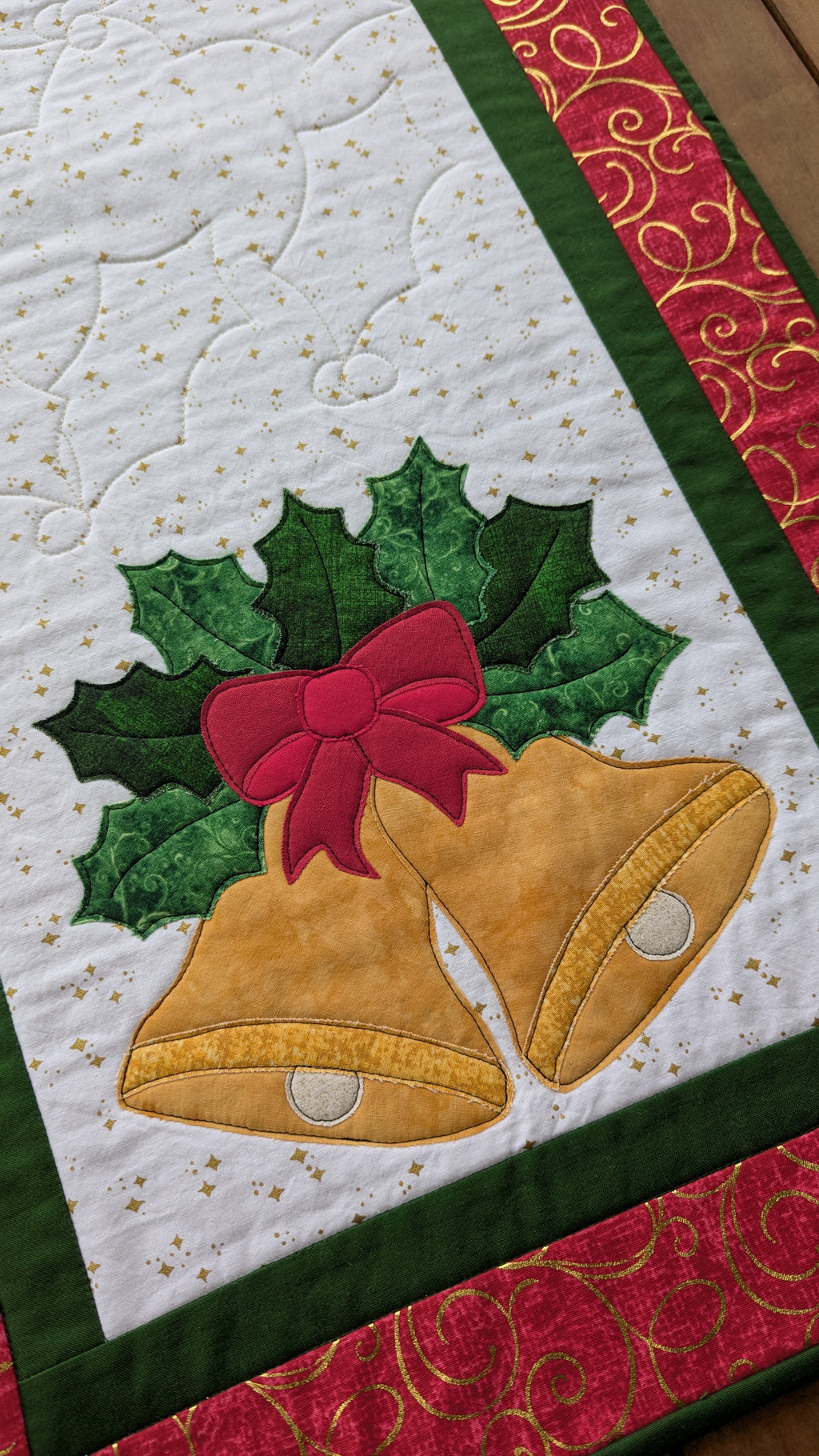 Christmas Bells - Quilted Table Runner Pattern