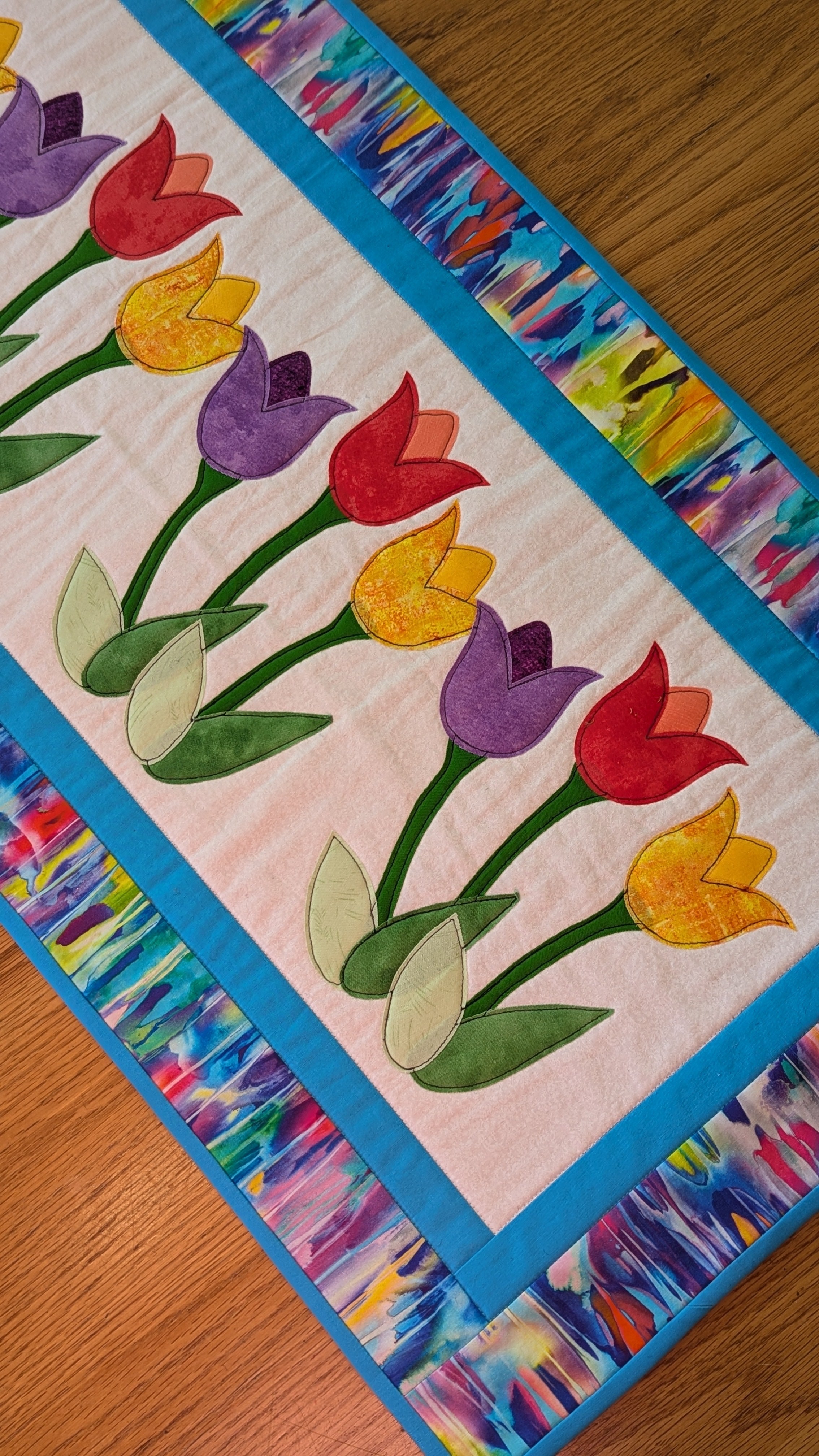 Spring Tulips - Quilted Table Runner Pattern
