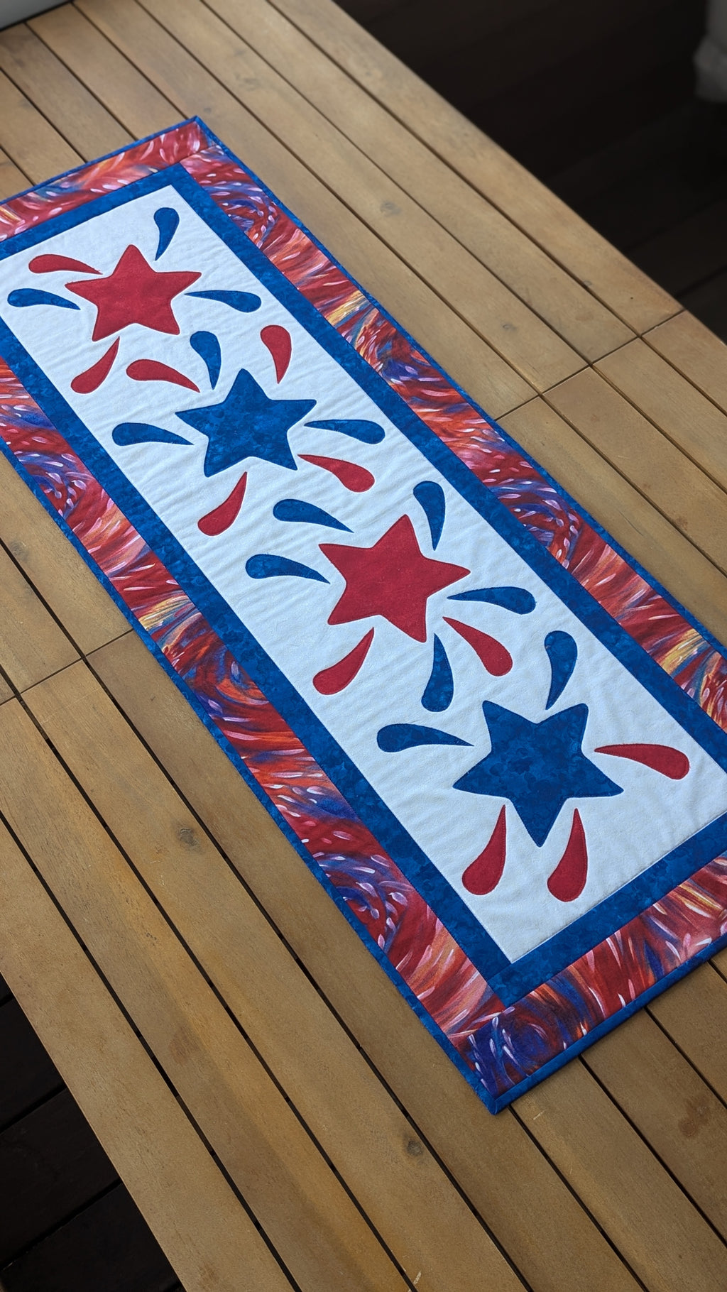 4th of July Stars & Fireworks - Quilted Table Runner PDF Pattern