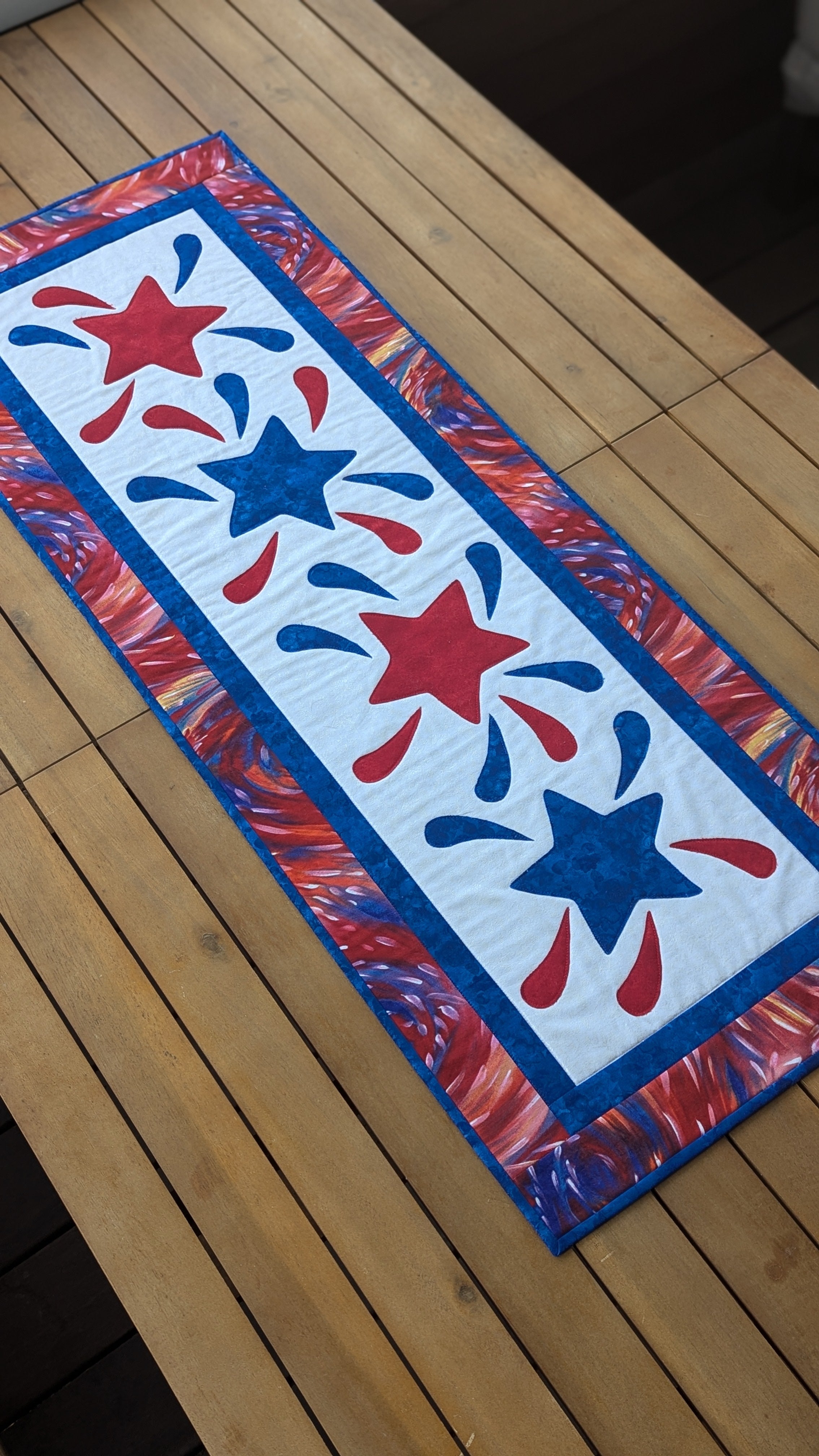 4th of July Stars & Fireworks - Quilted Table Runner PDF Pattern