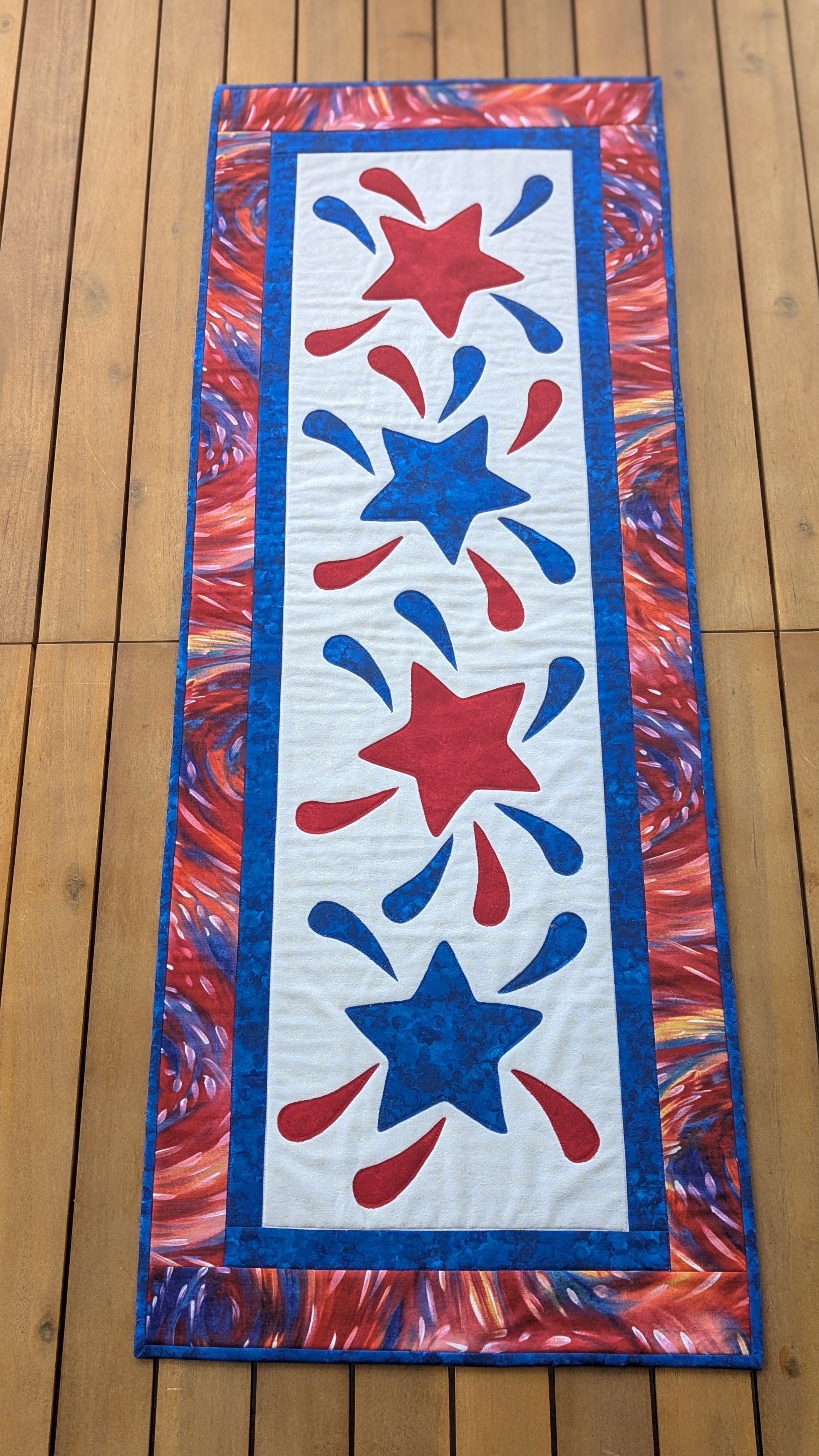 4th of July Stars & Fireworks - Quilted Table Runner PDF Pattern