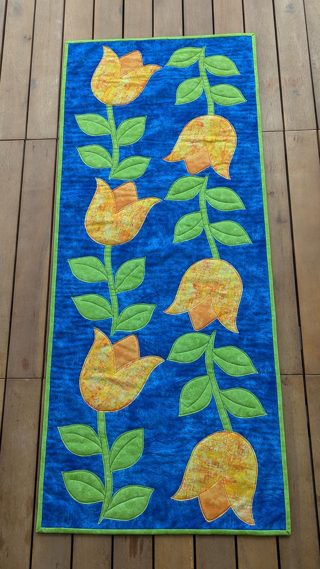 Tulip Flowers - Quilted Table Runner Pattern
